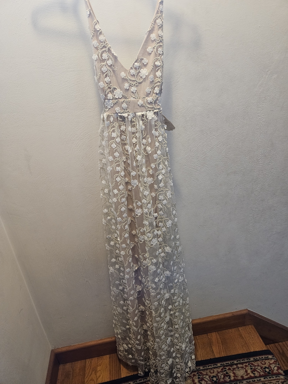 Elegant Ivory Lace Prom Dress with Nude Lining